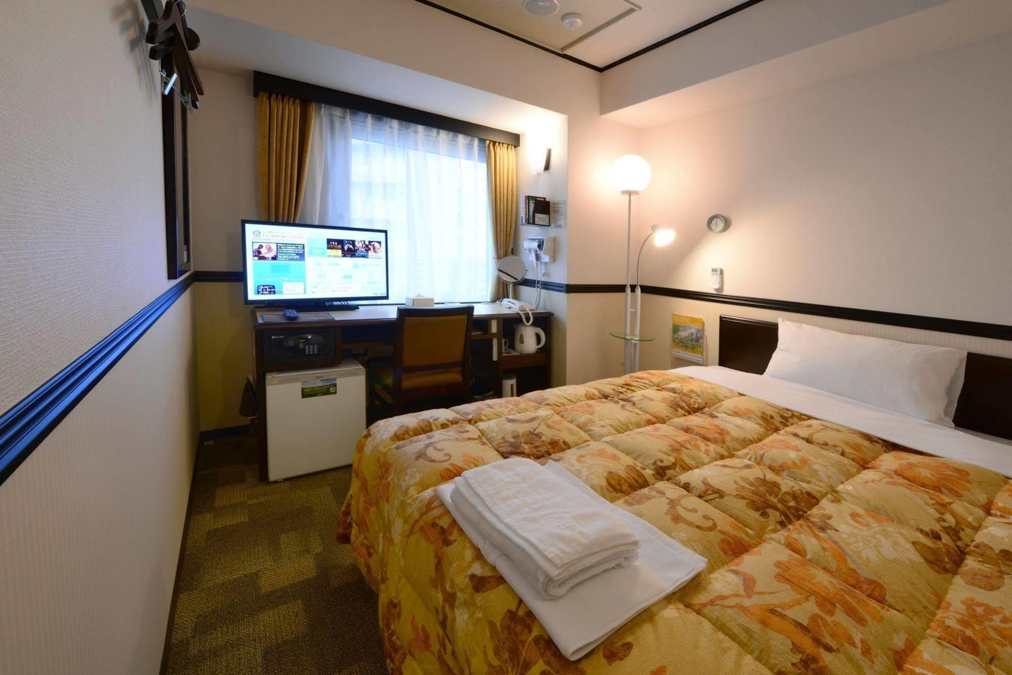 Toyoko Inn Kokura-Eki Minami-Guchi Китакюсю Экстерьер фото